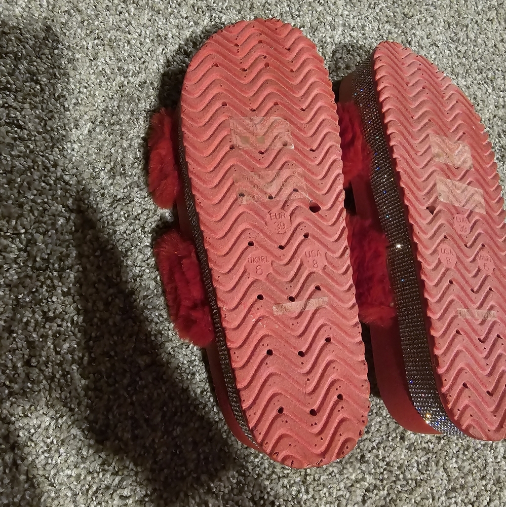 Red Slides - Picture 3 of 5